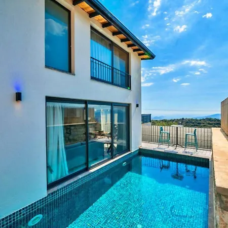 Kordere 2 Bedroom Vila Kalkan
